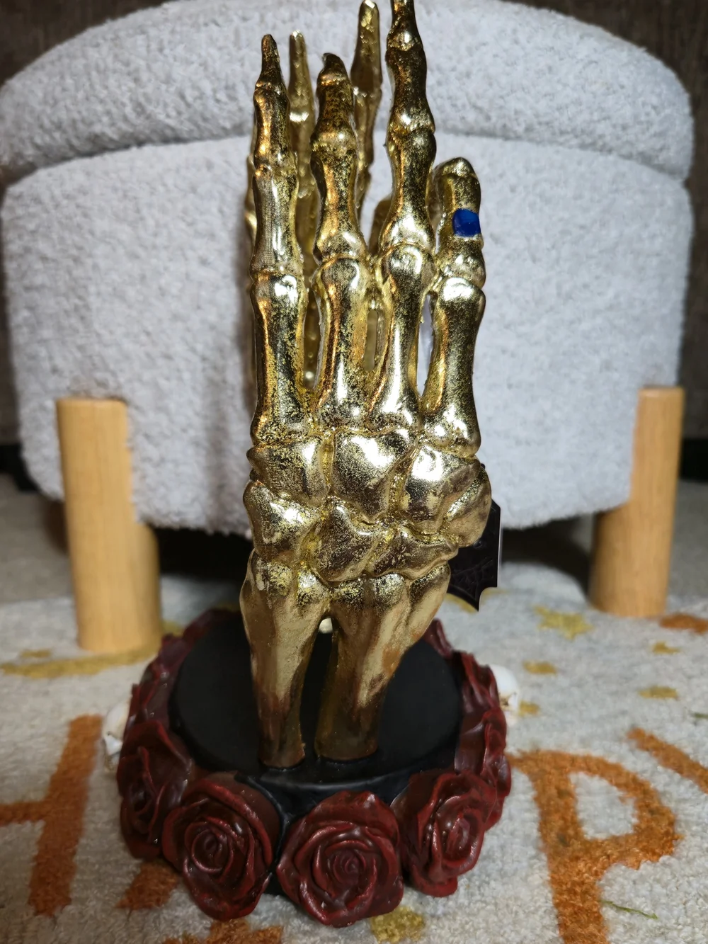 Gold Skeleton Heart Hands Sculpture Halloween Rose Base Gothic Decor NWT
